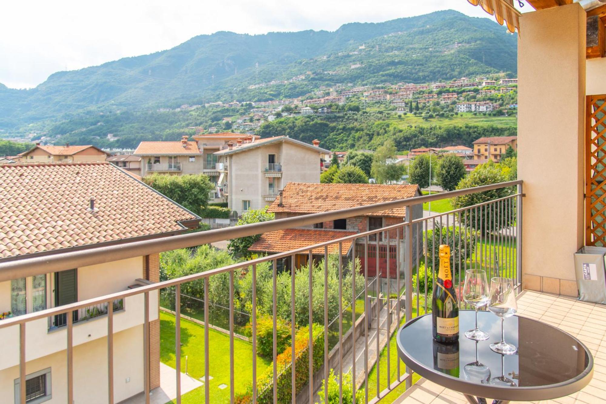 Casa Vacanze Renata Costa Volpino Exterior photo