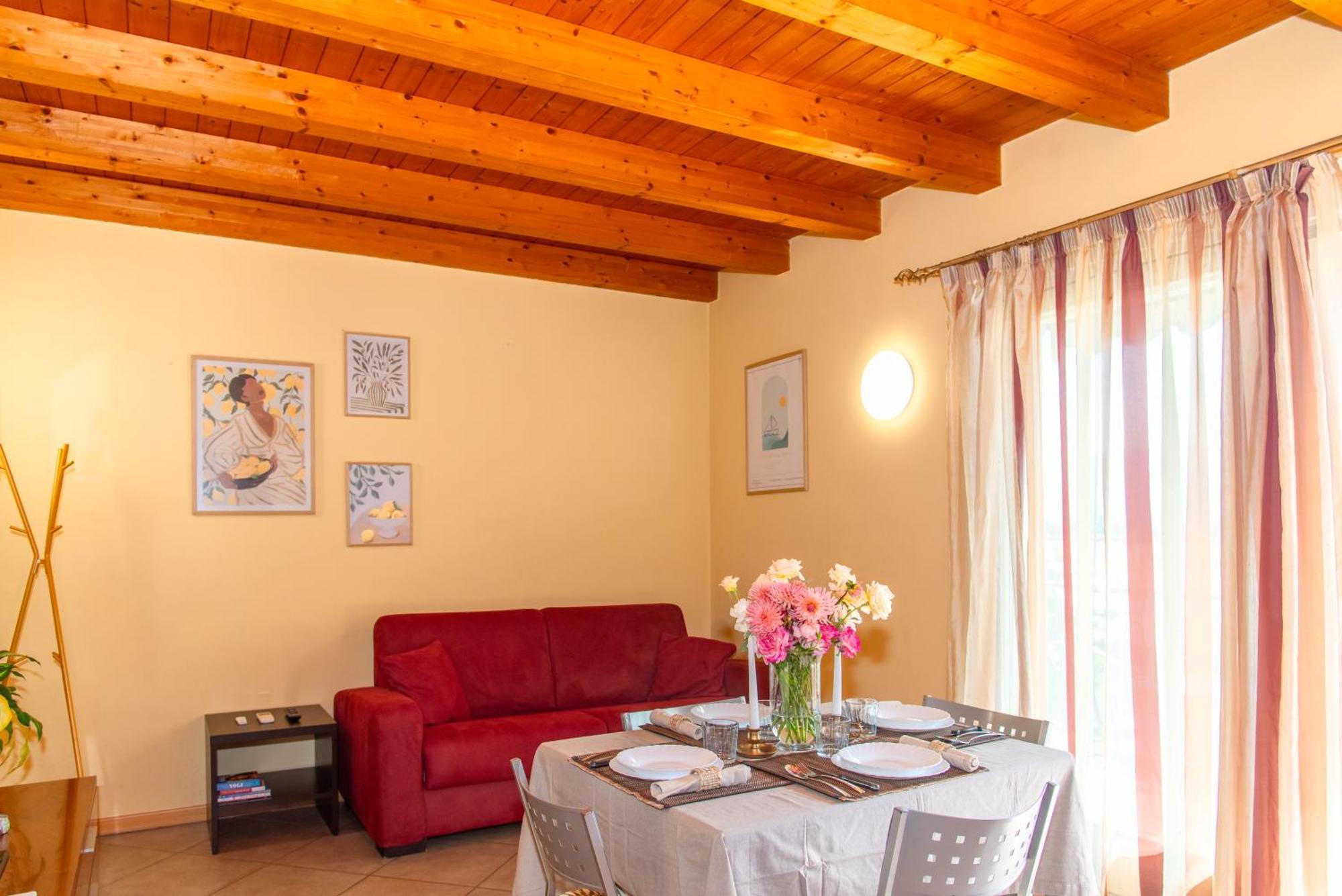 Casa Vacanze Renata Costa Volpino Exterior photo